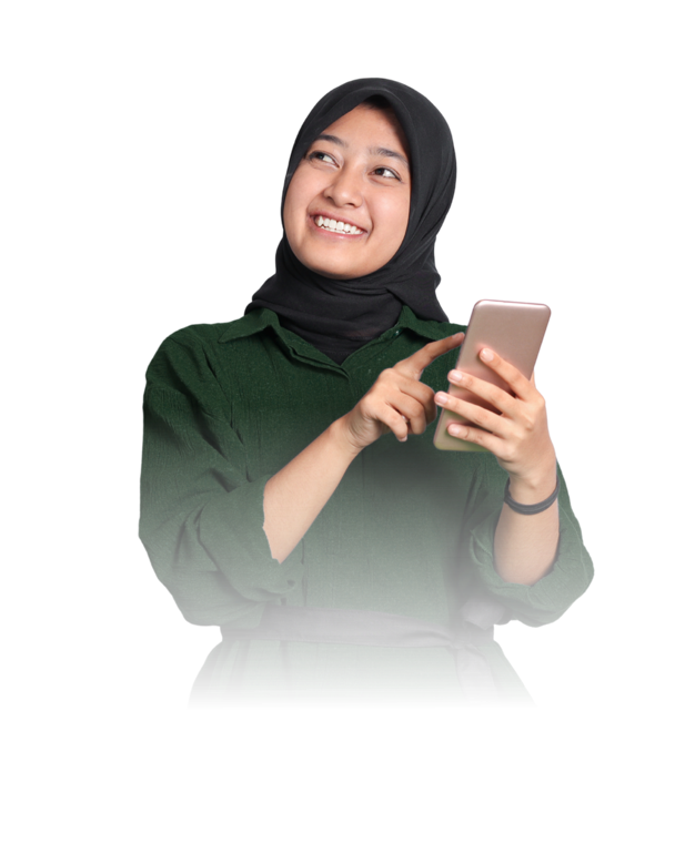 Promotor STIFIn membagikan link produk digital lewat ponsel